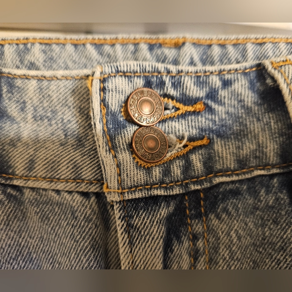 NWOT Levi's Superflow Blue Jeans. Size: 26W 32L - Picture 6 of 10